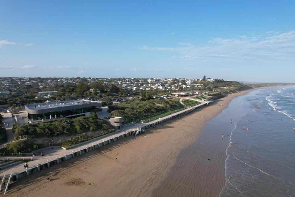 Field By The Beach Villa Ocean Grove Exterior photo